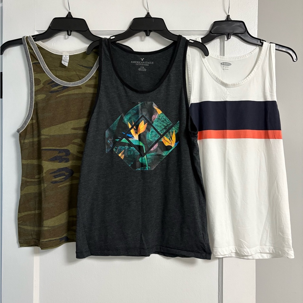 3 Set Men’s Tank Tops Size Small - white - Black - Camo American eagle Old Navy